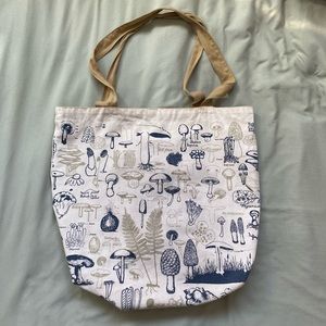 Mushroom tote